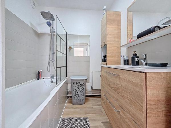 Appartement 2P, 52M2 avec parking sous sol et cave