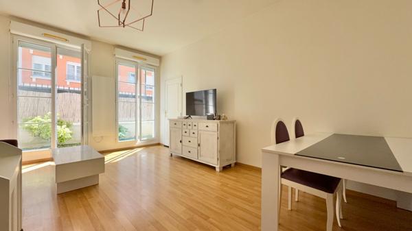 Appartement Corbeil Essonnes 2 pièce(s) 44 m2
