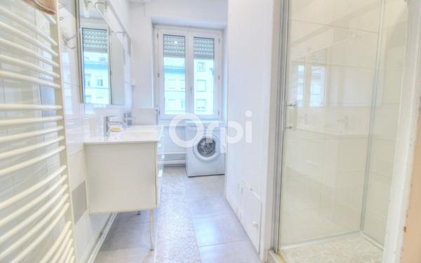 Appartement à louer    3 pièces • 62,96 m2 Lyon 8