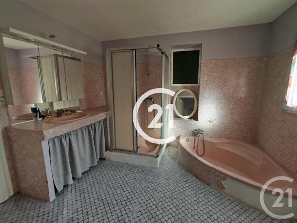 Maison à vendre  6 pièces - 188 m2 BOUTIERS ST TROJAN - 16