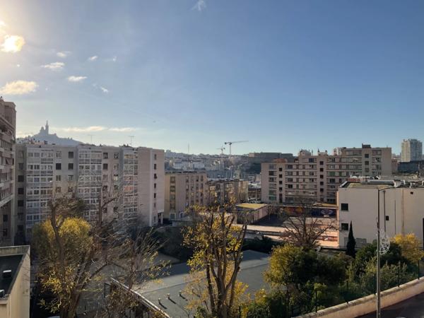 Dpt Bouches du Rhône (13), à vendre MARSEILLE 2EME ARRONDISSEMENT appartement T1 de 31 m²  habitables