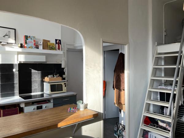 Dpt Bouches du Rhône (13), à vendre MARSEILLE 2EME ARRONDISSEMENT appartement T1 de 31 m²  habitables