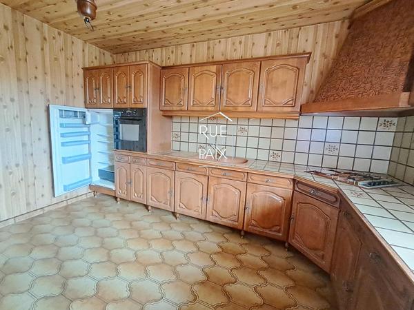 86530 NAINTRE Maison spacieuse avec grand terrain à Naintré