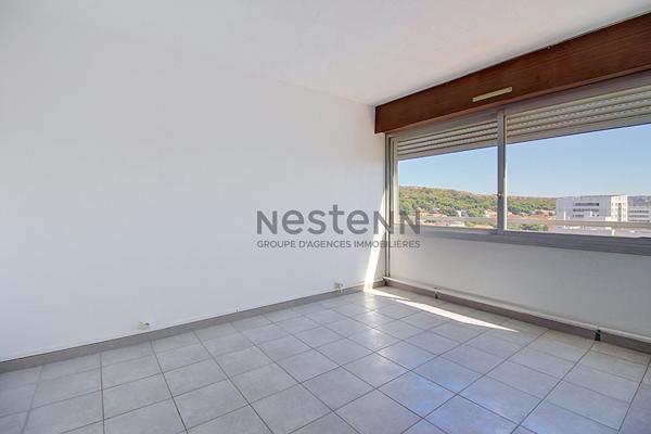 Vitrolles, appartement T5 de 95 m² environ avec ascenseur, balcon de 9 m² et cave
