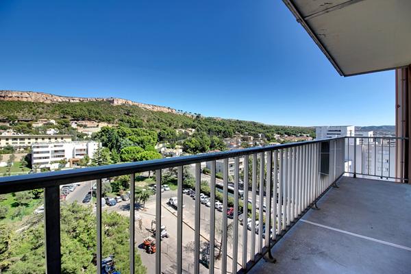 Vitrolles, appartement T5 de 95 m² environ avec ascenseur, balcon de 9 m² et cave