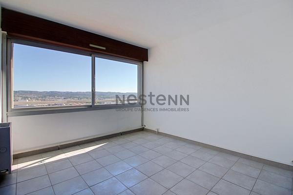 Vitrolles, appartement T5 de 95 m² environ avec ascenseur, balcon de 9 m² et cave