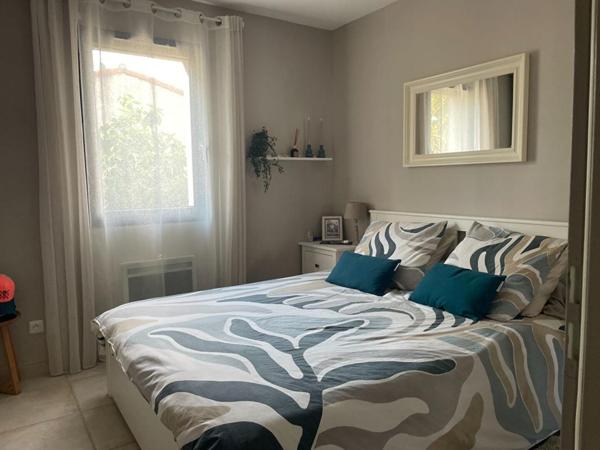 Maison de plain-pied avec vue dégagée , 4 chambres et Terrain de 544 m²