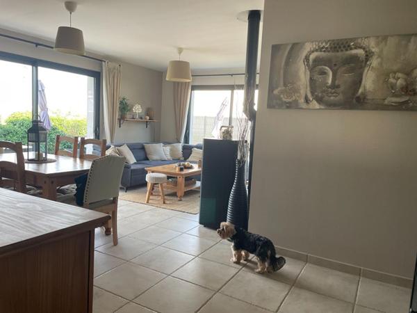 Maison de plain-pied avec vue dégagée , 4 chambres et Terrain de 544 m²
