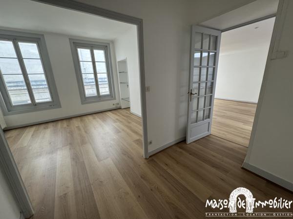 Location Spacieux Appartement - 4 pièces - 110m² - COGNAC hypercentre