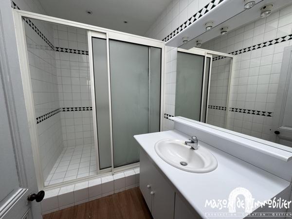 Location Spacieux Appartement - 4 pièces - 110m² - COGNAC hypercentre