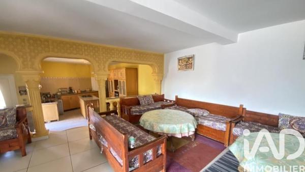 Maison à vendre 16 pièces 328 m² Ollioules