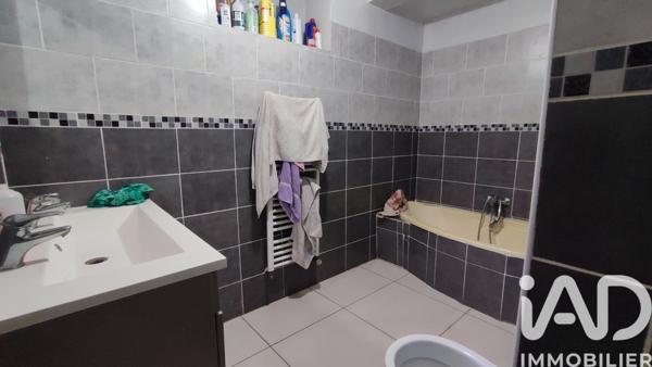 Maison à vendre 16 pièces 328 m² Ollioules