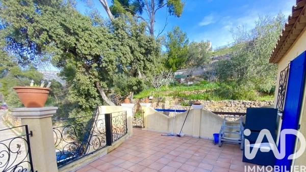 Maison à vendre 16 pièces 328 m² Ollioules