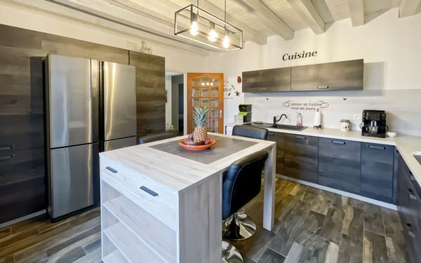 Maison à vendre    4 pièces •  Chancelade