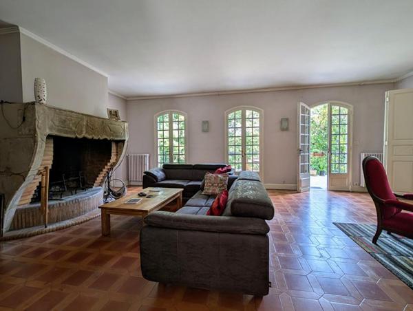 Maison bourgeoise de 371 m2 avec parc de 1,5 hectare