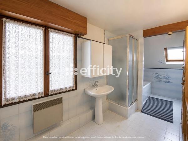 Maison
         4 pièces
        - 100 m² Exclusivité 325 000 € *