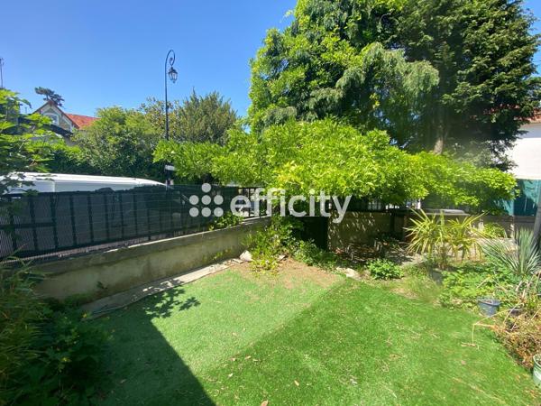 Maison
         4 pièces
        - 100 m² Exclusivité 325 000 € *