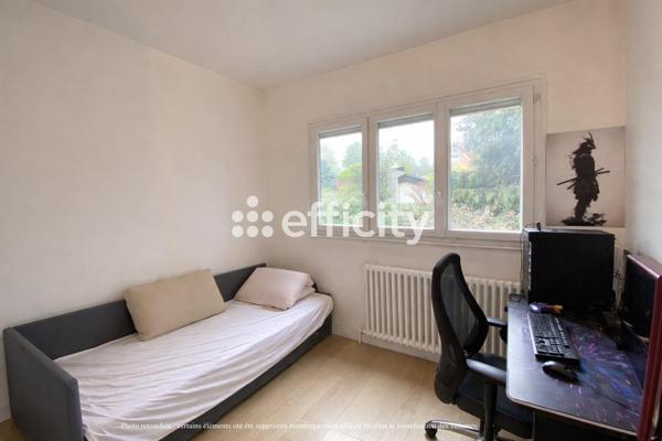 Maison
         4 pièces
        - 100 m² Exclusivité 325 000 € *