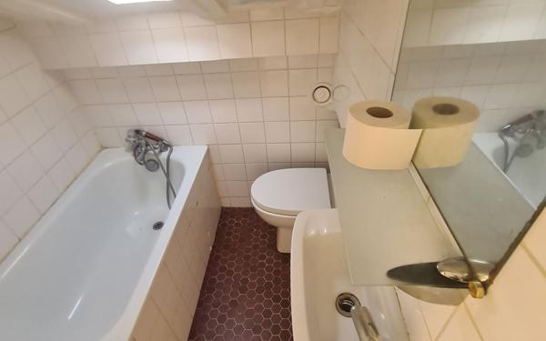 Appartement à vendre    2 pièces • 12,02 m2 Paris 20