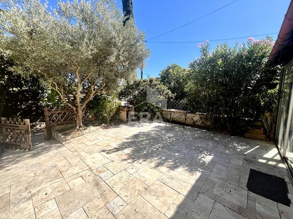 EXCLUSIVITE  - LES PENNES MIRABEAU - Maison T5 3 chambres de 98m2 environ dont véranda sur une parcelle de 157m2