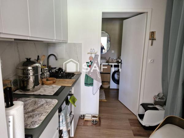 calme , bien situé , vue sur le parc et refait à neuf