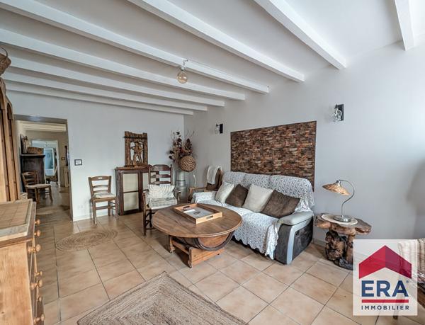 Maison + T2 - Lapalud 5 pièces -188 m2 - 393m² de terrain