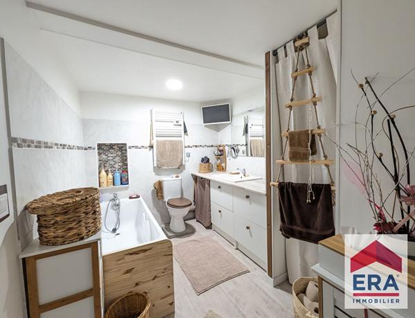 Maison + T2 - Lapalud 5 pièces -188 m2 - 393m² de terrain
