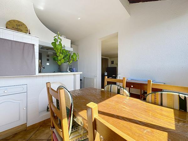 Appartement 5 pièces 112 m² Dernier Étage à Vendre à la Batarelle Marseille