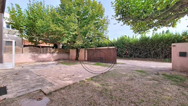 Cavaillon (84300) CAVAILLON - PARTIE DE MAS MITOYEN