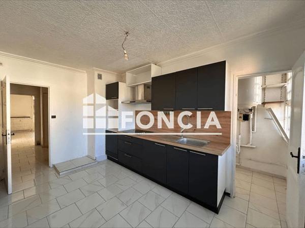 Location Appartement 4 pièces 79.1 m² - 124 ALLEE DES BASSES RIVES Trans En Provence 83720