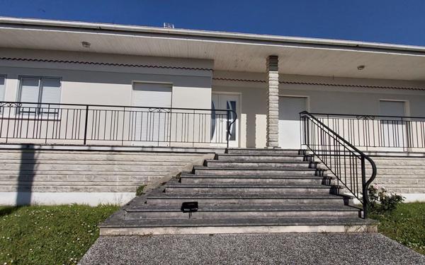 Maison à vendre    6 pièces •  Port-des-Barques