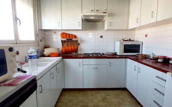 Maison à vendre    6 pièces •  Port-des-Barques