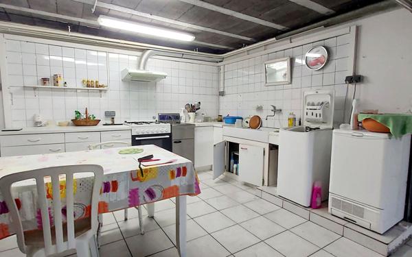 Maison à vendre    6 pièces •  Port-des-Barques