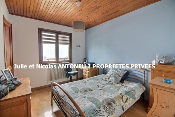 Maison 92m² habitables, 3 chambres, un garage + un carport  terrain 800m² avec beau jardin et grande terrasse