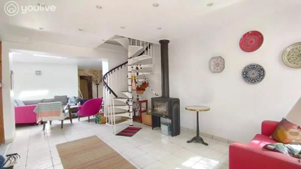 15 mn de Soissons CHARMANTE MAISON 104 m²