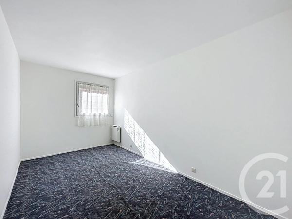 Appartement F5 à vendre  5 pièces - 104,77 m 2   VILLEJUIF  - 94