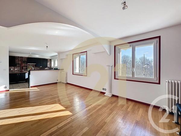 Appartement F5 à vendre  5 pièces - 104,77 m 2   VILLEJUIF  - 94