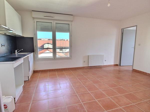 Appartement T3 résidence sécurisée avec ascenseur