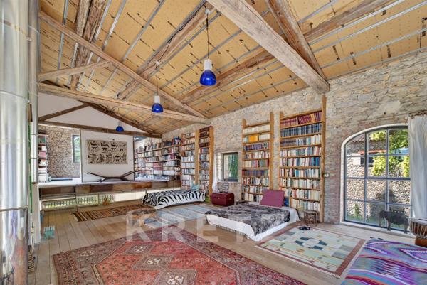Propriété d'exception avec maison de Maître, chai et dépendances entre Nîmes et Montpellier