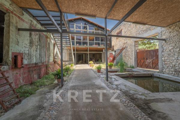 Propriété d'exception avec maison de Maître, chai et dépendances entre Nîmes et Montpellier