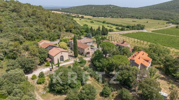 Propriété d'exception avec maison de Maître, chai et dépendances entre Nîmes et Montpellier