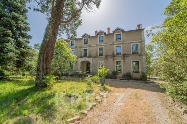 Propriété d'exception avec maison de Maître, chai et dépendances entre Nîmes et Montpellier