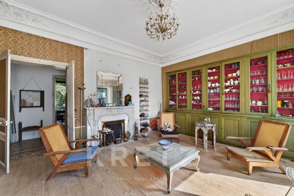 Propriété d'exception avec maison de Maître, chai et dépendances entre Nîmes et Montpellier