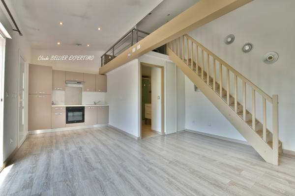 Meyreuil (13590) Maison familiale à MEYREUIL de 223 m2 constituée actuellement de 3 logements sur sa parcelle de 4000 m2