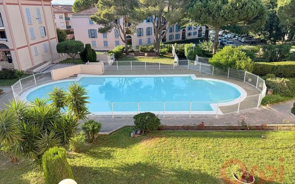 Appartement à vendre    3 pièces • 69 m2 Fréjus