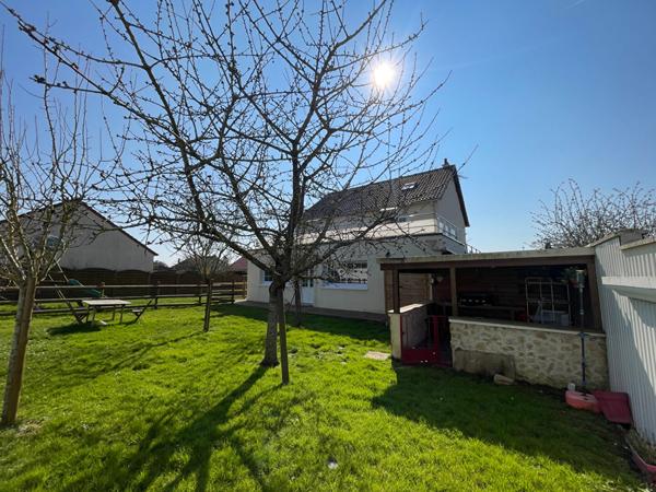 Ensemble immobilier d'environ 250 m2 à GIBERVILLE. dont 60m2 d'un studio