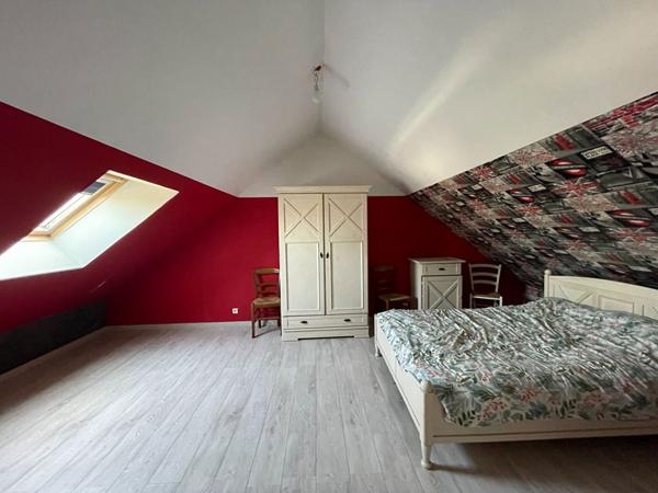 Ensemble immobilier d'environ 250 m2 à GIBERVILLE. dont 60m2 d'un studio