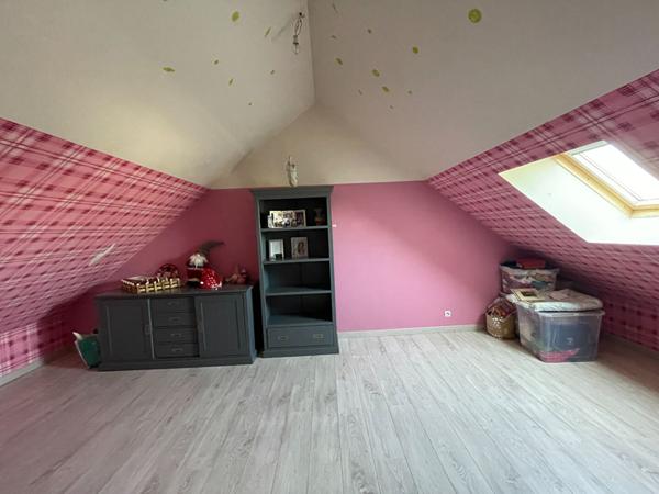 Ensemble immobilier d'environ 250 m2 à GIBERVILLE. dont 60m2 d'un studio