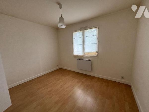 A VENDRE, Gironde, proche Bordeaux, BLANQUEFORT Centre à proximité du collège et de l'arrêt de ...