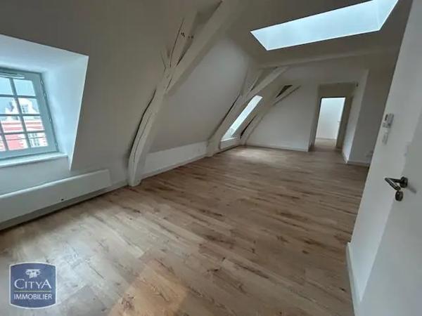 Appartement à louer 3 pièces 74.28m²